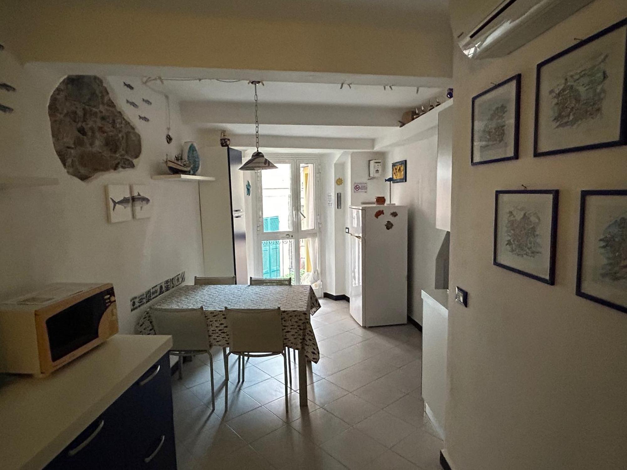 Pippo Cosy Studio Flat With Ac Монтеросо ал Маре Екстериор снимка