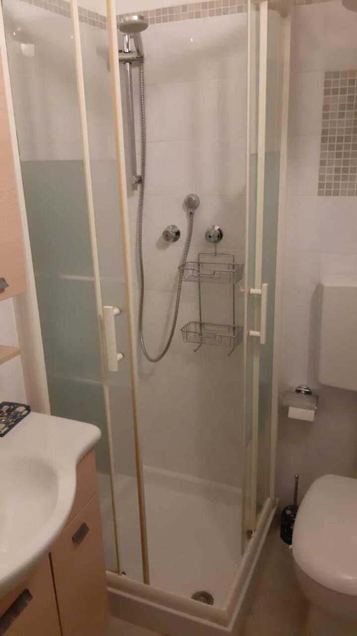 Pippo Cosy Studio Flat With Ac Монтеросо ал Маре Екстериор снимка
